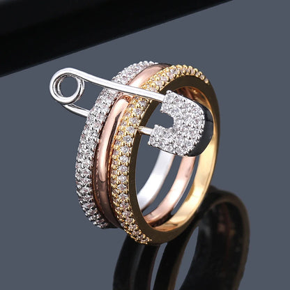 AMORE LINKED RING